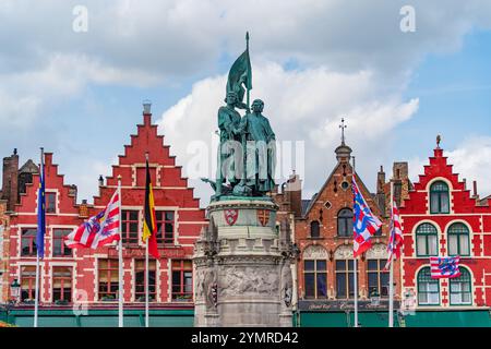Statue von Jan Breydel und Pieter de Coninck in Brügge, Belgien. Stockfoto