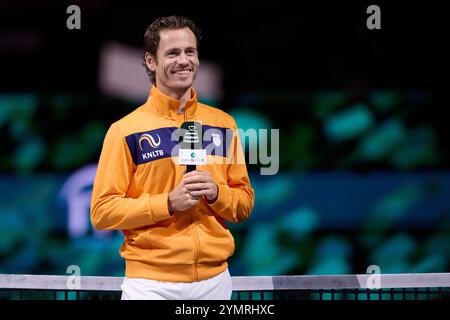 Malaga, Spanien. November 2024. MALAGA, SPANIEN - 22. NOVEMBER: Wesley Koolhof aus den Niederlanden spricht bei der Abschiedsfeier seines sportlichen Ruhestands nach dem Halbfinalspiel zwischen Deutschland und den Niederlanden während des Davis Cup Finals im Palacio de Deportes Jose Maria Martin Carpena am 22. November 2024 in Malaga, Spanien. (Foto von Francisco Macia/Photo Players Images/Magara Press) Credit: Magara Press SL/Alamy Live News Stockfoto