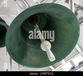 Glocke. Kirchturm von Hallgrímur (Hallgrímskirkja). Reykjavík, Island Stockfoto