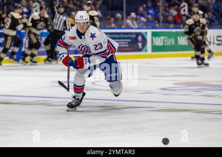 Rochester, New York, USA. November 2024. Der Rochester-Amerikaner-Verteidiger Ryan Johnson (23) läuft in der ersten Periode gegen die Hershey Bears. Die Rochester Americans veranstalteten die Hershey Bears in einem Spiel der American Hockey League in der Blue Cross Arena in Rochester, New York. (Jonathan Tenca/CSM). Quelle: csm/Alamy Live News Stockfoto