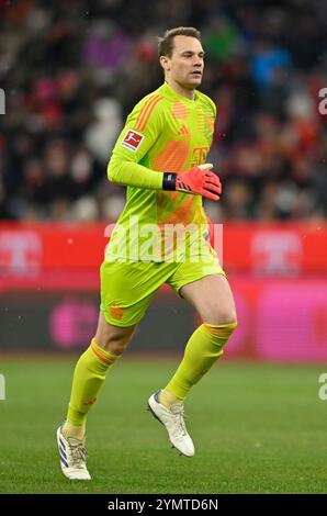 München, Deutschland. November 2024. Torwart Manuel neuer FC Bayern München FCB (01) FC Bayern München FCB vs. FC Augsburg FCA 22.11.2024 DFL-VORSCHRIFTEN VERBIETEN JEDE VERWENDUNG VON FOTOS ALS BILDSEQUENZEN UND/ODER QUASI-VIDEO/dpa/Alamy Live News Stockfoto