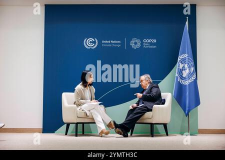 Annalena Baerbock Buendnis 90/die Gruenen, Bundesaussenministerin, trifft Antonio Guterres, Generalsekretaer der Vereinten Nationen zu einem gespraech im Rahmen der COP29 in Baku, 22.11.2024. Fotografiert im Auftrag des Auswaertigen Amtes AA Baku Aserbaidschan *** Annalena Baerbock Buendnis 90 die Gruenen , Außenminister, trifft sich auf der COP29 in Baku, 22 11 2024 fotografiert im Auftrag des Auswärtigen Amtes AA Baku Aserbaidschan Urheberrecht: XFelixxZahn/AAX Stockfoto