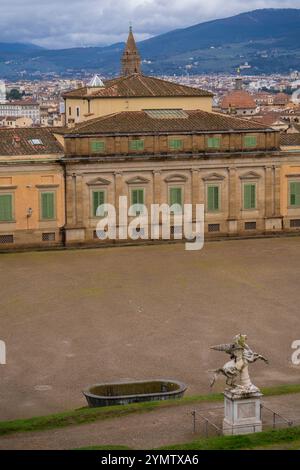 Pegasus-Statue von Aristodemo Costoli (1865). Es liegt im Boboli-Garten. Florenz, Italien 06.01.2024 Stockfoto