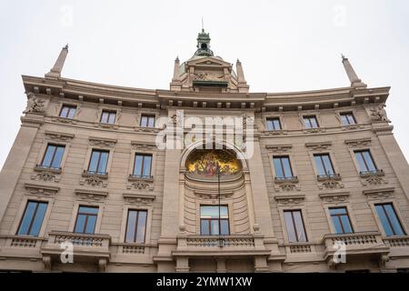 Historisches Assicurazioni Generali Gebäude an der Piazza Cordusio in Mailand, General ist eine der größten Versicherungsgesellschaften in Mailand, Italien 10.01.2024 Stockfoto