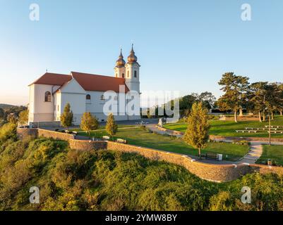 Tihany Panoramablick mit der Abtei, dem Balaton See, Ungarn. Stockfoto