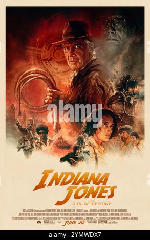 Indiana Jones and the Dial of Destiny (2023) unter der Regie von James Mangold mit Harrison Ford als Archäologe Indiana Jones, der gegen die Zeit antritt, um ein legendäres Artefakt zu finden, das den Lauf der Geschichte verändern kann. US Advance Poster mit Kunst von Tony Stella ***NUR FÜR REDAKTIONELLE ZWECKE***. Quelle: BFA / Walt Disney Studios Stockfoto