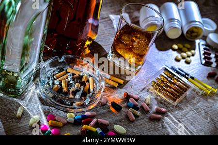 Süchtig machenden Substanzen, einschließlich Alkohol, Zigaretten und Drogen. Stockfoto