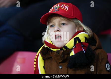 Deventer, Niederlande. November 2024. DEVENTER, 23-11-2024, Stadion de Adelaarshorst, Saison 2024/2025, niederländischer Eredivisie Football. Go Ahead Eagles Fans vor dem Spiel Go Ahead Eagles - Almere City Credit: Pro Shots/Alamy Live News Stockfoto