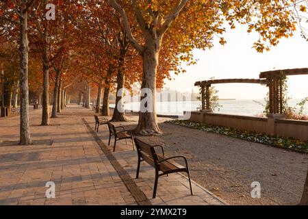 Promenade am Balaton See in Balatonfured Stadt, Ungarn Stockfoto