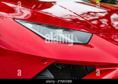 Chicago, Illinois – 29. September 2024: 2020 Lamborghini Huracan LP 640-4 EVO Spyder. Red 2020 Lamborghini Huracan LP 640-4 EVO Spyder parkt auf dem Stockfoto