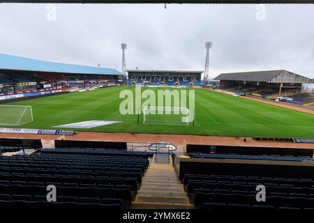 Dens Park, Dundee, Großbritannien. November 2024. Scottish Premiership Football, Dundee gegen Hibernian; das Scot Foam Stadium, Heimstadion von Dundee Credit: Action Plus Sports/Alamy Live News Stockfoto