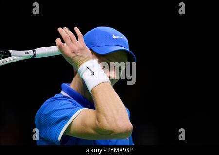 Malaga, Spanien, 23. November 2024. Jannik Sinner of Italy Team beim Halbfinale Davis Cup Finale 8 Singles Match 2. Quelle: Vicente Vidal Fernandez/Alamy Live News Stockfoto