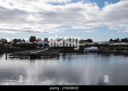 Boote in Bluffer's Park Marina an der Brimley Road South in Scarborough, Toronto, Ontario, Kanada Stockfoto