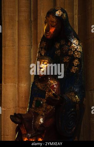 OXFORD, UK - 23. AUGUST 2017: Oxford Madonna von Peter Eugene Ball in der Cathedral of Christ Church College der University of Oxford. Stockfoto