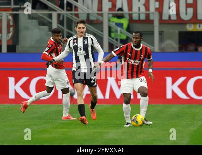 Mailand, Italien. November 2024. Yunus Musah vom AC Milan während der italienischen Serie A, Fußballspiel zwischen AC Milan und Juventus FC am 23. November 2024 im San Siro Stadion, Mailand, Italien Credit: Nderim Kaceli/Alamy Live News Stockfoto