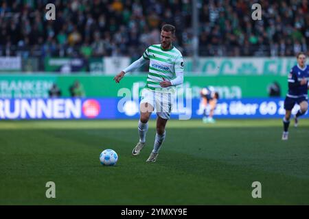 Fürth, Deutschland 23. November 2024: 2. Liga - 2024/2025 - SpVgg Greuther Fürth vs. Karlsruher SC im Bild: /// DFL-Vorschriften verbieten jede Verwendung von Fotografien als Bildsequenzen und/oder Quasi-Video /// Stockfoto