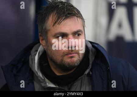 Barrow Co-Trainer Robbie Stockdale während des Spiels der Sky Bet League 2 zwischen Chesterfield und Barrow im b2net-Stadion Chesterfield am Samstag, den 23. November 2024. (Foto: Jon Hobley | MI News) Credit: MI News & Sport /Alamy Live News Stockfoto