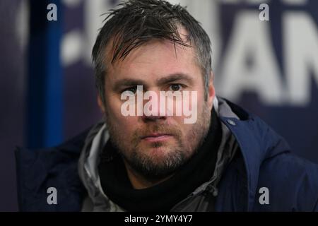 Barrow Co-Trainer Robbie Stockdale während des Spiels der Sky Bet League 2 zwischen Chesterfield und Barrow im b2net-Stadion Chesterfield am Samstag, den 23. November 2024. (Foto: Jon Hobley | MI News) Credit: MI News & Sport /Alamy Live News Stockfoto