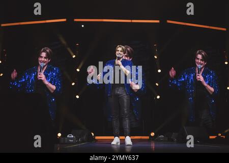 Vincent Gross bei der Schlagernacht des Jahres live auf der Original Tour in der Berliner Uber Arena am 16. November 2024 Stockfoto