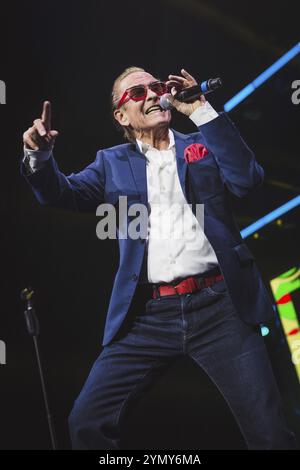 Michael Holm bei der Schlagernacht des Jahres live auf der Original Tour in der Berliner Uber Arena am 16. November 2024 Stockfoto