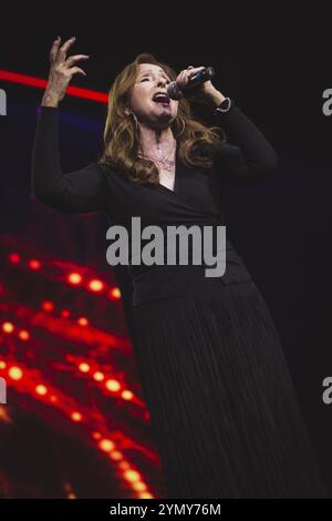 Vicky Leandros bei der Schlagernacht des Jahres live auf der Original Tour in der Berliner Uber Arena am 16. November 2024 Stockfoto