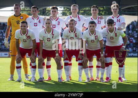 LEGNICA, POLEN - 11. SEPTEMBER 2023: Freundschaftsfußballspiel unter 20 Elite League Polen gegen Deutschland 1:1. Team von Polen vor dem Spiel. Stockfoto