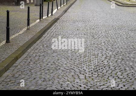 Alte Kopfsteinpflasterstraße mit Pflaster in deutschland Stockfoto