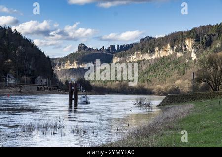 Die Elbe bei Schmilka in der Sächsischen Schweiz 1 Stockfoto