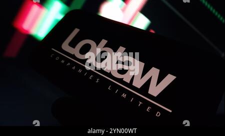 Konskie, Polen - 23. November 2024: Logo von Loblaw Companies auf dem Mobiltelefon Stockfoto