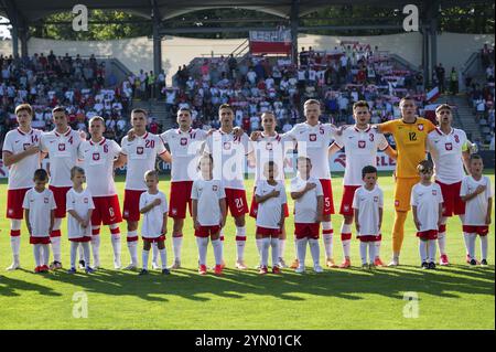 LEGNICA, POLEN - 11. SEPTEMBER 2023: Freundschaftsfußballspiel unter 20 Elite League Polen gegen Deutschland 1:1. Team von Polen vor dem Spiel. Stockfoto