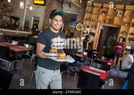 Szenen aus Umami Burger am 1520 Cahuenga Blvd in Hollywood, CA. Stockfoto