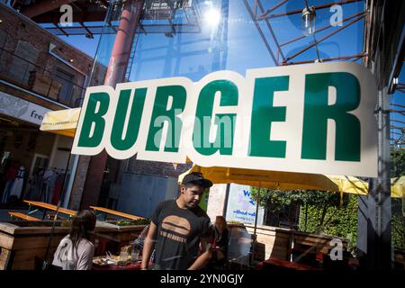 Szenen aus Umami Burger am 1520 Cahuenga Blvd in Hollywood, CA. Stockfoto