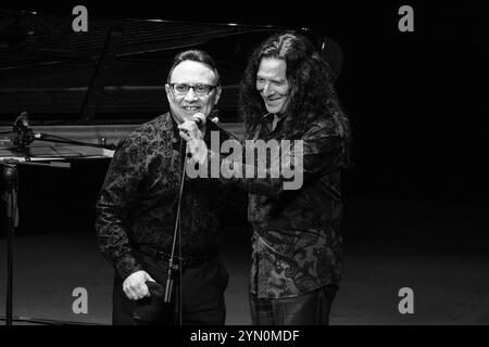 Madrid, Spanien. November 2024. Michel Camilo und Tomatito treten während des JAZZMADRID-Konzerts im Conde Duque in Madrid auf 23. November 2024 Spanien Credit: SIPA USA/Alamy Live News Stockfoto