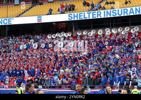 Kansas City, MO, USA. November 2024. Die Band aus Kansas Jayhawks spielt während eines Spiels gegen die Colorado Buffaloes im GEHA Field im Arrowhead Stadium in Kansas City, MO. David Smith/CSM/Alamy Live News Stockfoto