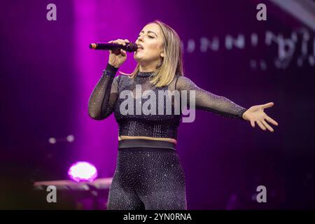 Manchester, England, 24. November 2024. Clean Bandit tritt bei HITS Radio Live Manchester bei Co-op Live auf. Quelle: Izzy Clayton/Alamy Live News Stockfoto