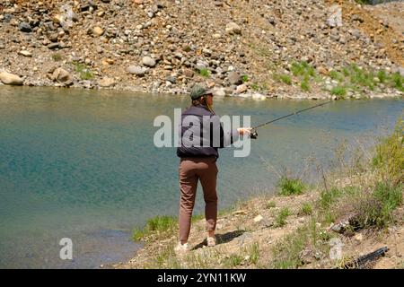 Fischen am Yankee Fork des Salmon River Stockfoto