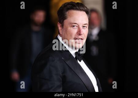 Los Angeles, Usa. November 2024. (DATEI) Elon Musk schiebt den designierten US-Vizepräsidenten JD Vance als Nummer 2 des designierten US-Präsidenten Donald Trump beiseite. MIRACLE MILE, LOS ANGELES, KALIFORNIEN, USA - 13. APRIL: Chief Executive Officer von Tesla, Inc. Und SpaceX und Chairman von X (ehemals Twitter) Elon Musk kommt bei der 10. Jährlichen Durchbruchpreiszeremonie am 13. April 2024 im Academy Museum of Motion Pictures in Miracle Mile, Los Angeles, Kalifornien, USA. (Foto: Xavier Collin/Image Press Agency) Credit: Image Press Agency/Alamy Live News Stockfoto