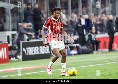 Mailand, Italien. November 2024. Samuel Chukwueze des AC Mailand in Aktion während des Fußballspiels Serie A Enilive 2024/2025 zwischen Mailand und Juventus im Giuseppe Meazza Stadion in Mailand, Norditalien - Sonntag, 23. November 2024. Sport - Fußball. (Foto von Antonio Saia) Credit: Kines Milano/Alamy Live News Stockfoto