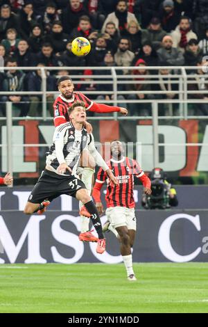 Mailand, Italien. November 2024. AC Mailand's Ruben Loftus-Cheek in Aktion während des Fußballspiels Serie A Enilive 2024/2025 zwischen Mailand und Juventus im Giuseppe Meazza Stadion in Mailand, Norditalien - Sonntag, 23. November 2024. Sport - Fußball. (Foto von Antonio Saia) Credit: Kines Milano/Alamy Live News Stockfoto