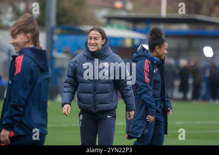 Kingston, Großbritannien. November 2024. Lucy Bronze (22 Chelsea) vor dem Spiel der Barclays Womens Super League zwischen Chelsea und Manchester United in Kingsmeadow, London. (Tom Phillips/SPP) Credit: SPP Sport Press Photo. /Alamy Live News Stockfoto