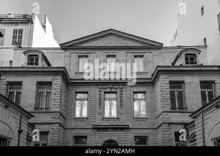 Marseille, Frankreich - 28. Januar 2022: Vorderfassade und Eingang des Cantini-Museums, Musée Cantini in Marseille, Frankreich. Stockfoto