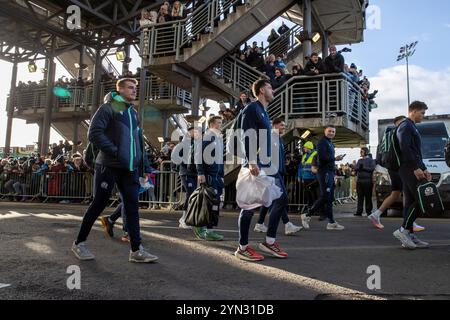 Edinburgh, Großbritannien. 24. November 2024; Murrayfield Stadium, Edinburgh, Schottland: Herbstrugby International, Schottland gegen Australien; das schottische Team geht in Murrayfield Credit: Action Plus Sports Images/Alamy Live News Stockfoto