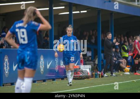 Kingston, Großbritannien. November 2024. Lucy Bronze (22 Chelsea) während des Spiels der Barclays Womens Super League zwischen Chelsea und Manchester United in Kingsmeadow, London. (Tom Phillips/SPP) Credit: SPP Sport Press Photo. /Alamy Live News Stockfoto