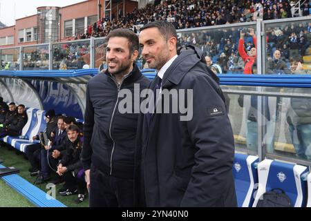 Como, Italien. November 2024. Comos UNROSSOALLAVIOLENZA während des Fußballspiels Serie A Enilive 2024/2025 zwischen Como und Fiorentina im Giuseppe Sinigaglia Stadion in Como, Norditalien - Sonntag, 24. November 2024. Sport - Fußball. (Foto: Antonio Saia/LaPresse) Credit: LaPresse/Alamy Live News Stockfoto