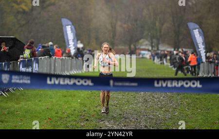 Liverpool, Großbritannien. November 2024. Innes FitzGerald von Exeter Harriers trat am 23. November 2024 bei der British Athletics Cross Challenge in Sefton Park, Liverpool UK an. Foto von Gary Mitchell Credit: Gary Mitchell, GMP Media/Alamy Live News Stockfoto