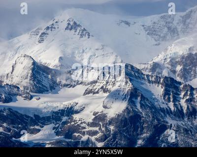 Atemberaubende Aussicht auf die Berge und Gletscher der Insel Südgeorgien Stockfoto