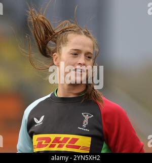 Hendon, North London, Großbritannien. November 2024. Hendon, North London, England, 24. November 2024: Lisa Neumann (11 Harlequins) wärmt sich vor dem Allianz Premiership Womens Rugby Spiel zwischen Saracens und Harlequins im StoneX Stadium in Hendon, North London, England auf. (Jay Patel/SPP) Credit: SPP Sport Press Photo. /Alamy Live News Stockfoto