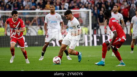 Spanisch La Liga EA Sports Fußball Spiel Sevilla gegen Rayo Vallecano im Ramon Sanchez Pizjuan Stadium in Sevilla, Spanien. November 2024. ESTADIO RAMON SANCHEZ-PIZJUAN JORNADA 14 LIGA 1ª DIVISION Española SEVILLA FC-RAYO VALLECANO 900/Cordon PRESS Credit: CORDON PRESS/Alamy Live News Stockfoto