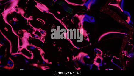 Holographische Blendung. Regenbogenüberlauf. Mystische Luminositätsschädigung. Abstrakte, wellige Punktpunktbeleuchtung im Zickzack-Punktstrahl. Stockfoto