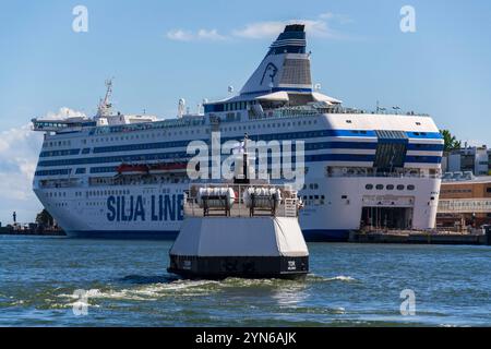 Frau Silja Serenade Kreuzfahrt der estnischen Reederei Tallink Grupp unter der Marke Silja Line am 6. Juli 2024 in Helsinki, Finnland. Stockfoto